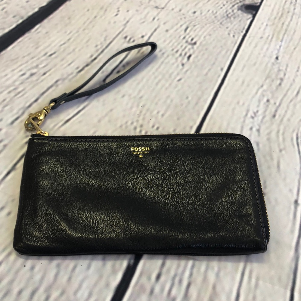Fossil wrist wallet